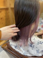 アドラーブル 長岡新保店(adorable)&nbsp;大人可愛いストレートくびれボブインナーカラー肩ライン外ハネ