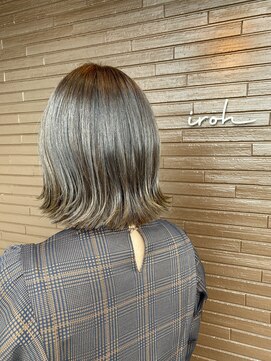 イロハ(iroh) 外はねスタイル/艶カラー/頭浸浴