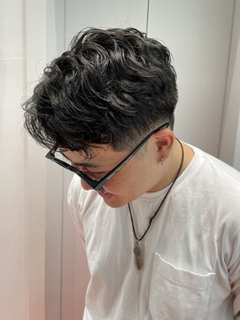 アルティファータ(artifata) メンズパーマ　毛流れパーマ　ナチュラルパーマ