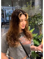 シアン 矢場町店(CYAN.)&nbsp;海外風スパイラルパーマ×ブリーチパーマ