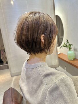 ナンバー 六本松(Number) 大人可愛い20代30代40代丸みショートボブ/ミルクティーベージュ