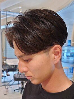 シェル(SHEL+L)の写真/学生さんにもオススメ♪眉カットもできる◎ナチュラルデザインからちょっと個性的なスタイルまでお任せ！