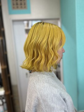 デンパツクラブ ストリート(DENPATSU CLUB Street) 鮮やかなイエローカラー