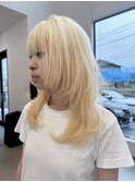 抜きっぱなしブロンド×レイヤーカット