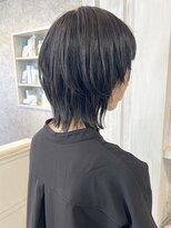 キャアリー(Caary) 福山Caary個性派ウルフレイヤーカット顔周りレイヤーミディ春夏