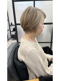 60代　ショートカット　白髪ぼかし
