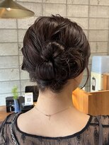ウェウェ(wewe)&nbsp;ルーズシニヨン/ゆるふわ/シニヨン/ヘアアレンジ