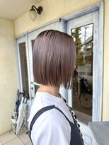 エイミーバイアフロート(amie by afloat) * ぱつっとハイトーンボブ