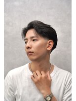 トラスト ザ バーバー 東京駅日本橋店(TRUST the Barber) フェザーパーマ/テーパーフェード/フェザーショート