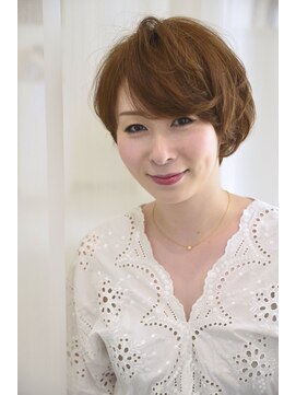 アドラーブル 万代店 (adorable) 【adorable】大人可愛い♪くせ毛風ふわゆる耳掛けショート