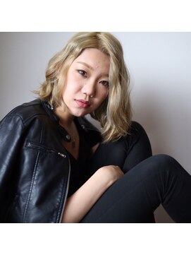 ピースヘアサロン(PEACE hair salon) ☆触りたくなるペールブロンド☆