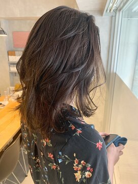 アイディール(:ideal) 20代30代40代ちょこっとレイヤーで大人っぽいセミロングスタイル