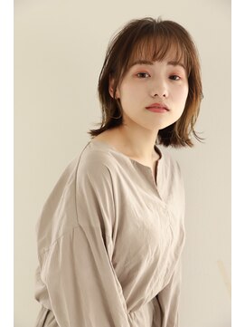 エクリ 麻布十番(equri) ヘルシーなシンプルボブ