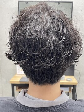 フイ 代々木(Hui) 束感ショート/メンズツーブロック/コンマヘアアップバング波巻き