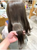 オリーブブラウン
