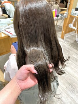 ジジ フィーカ 佐野(Gigi fika) オリーブブラウン