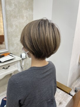 シェーン(schon) くびれショートヘア