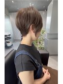 30、40代ショート/グレージュカラー/ハイライト