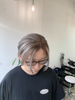 ピノ(pino.)&nbsp;ショートエアタッチバレイヤージュ白髪ぼかし