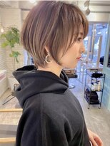 ロンドブルーム 天神大名店(Lond Bloom) 30代40代に人気なメルティカラー白髪ぼかしショートボブ