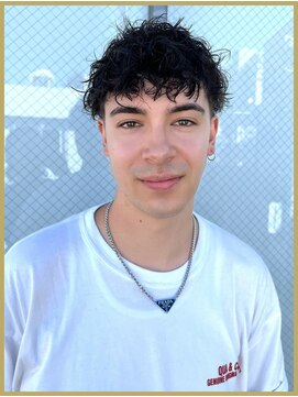 ジジバイワースホワイル(jiji by WORTH WHILE) 外国人風パーマウルフカルマパーマベリーショートダークアッシュ