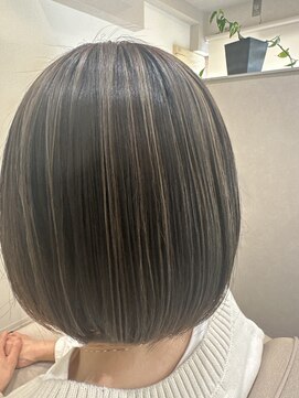 オルオル(olu ’ olu) パラパラハイライト×ぷつっとボブ