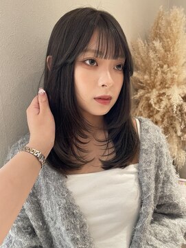 ノラギンザユー(NORA GINZA/U) 顔まわりカット顔まわりレイヤーカットオリーブグレージュ