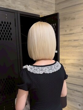 ヲタク(wotaku.) ホワイトブロンドホワイトブリーチダブルカラートリプルカラー