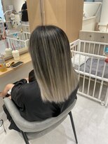 ログ キンシチョウ(L.O.G KINSHICHO)&nbsp;バレイヤージュカラー[錦糸町/亀戸/小岩/住吉/両国/森下/平井]