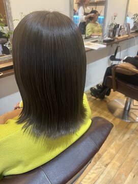 切りっぱなしブルーグレージュ