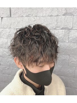 アース コアフュールボーテ 伊勢崎(EARTH coiffure beaute) センターパートツイストスパイラル波巻きパーママッシュ