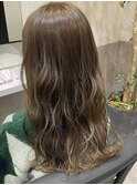 透明感カラー"オリーブグレージュ"