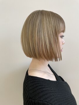 イーストハムヘッドショップ(EAST HAM head shop) ゴールド前下がりボブ☆