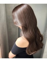ナチュラル/ヘルシーな愛されヘアが得意☆肌がより綺麗に見える透明感カラーも◎アディクシーカラー