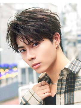 オーシャントーキョー 渋谷神南(OCEAN TOKYO) ツーブロック人気センターパート