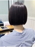 切りっぱなしボブ暗めカラー