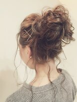 ビグディーサロン(BIGOUDI salon koshien)&nbsp;【ISAACBLANCO】ルーズお団子アレンジ