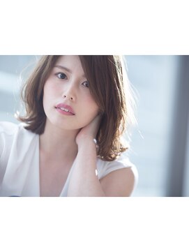 ヘアー リラクゼーション ドロップ(Hair relaxation drop) くびれミディxヌーディーベージュx大人かわいい