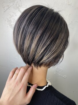 ロミー 本厚木(ROMMY.) 【オール世代おススメ】大人可愛いショートボブ×バレイライト