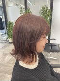 ピンクベージュ