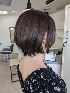 ラヴィリス バイ レム(Raviliss by rem) ショートボブ