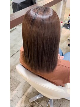 プレフェレプレフェ(prefere prefe) サラサラツヤ髪ストレートヘア