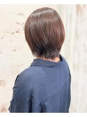 ミディアムレイヤースタイル（50代女性）
