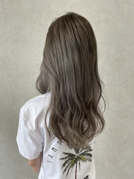 コモン 豊山(common) シルバーグレージュ