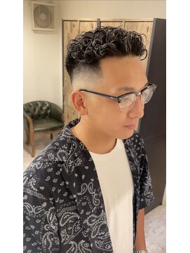 マジック(magic) ホワイト極道パーマ