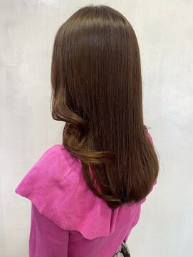 セプト 天神大名(SEPT.) ロングヘア 髪質改善トリートメント ブラウンカラー 艶髪