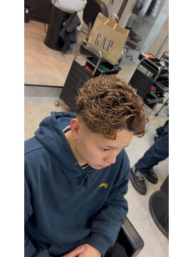 イーラ アメ村店(era) ブラウンベースメッシュラルフカール