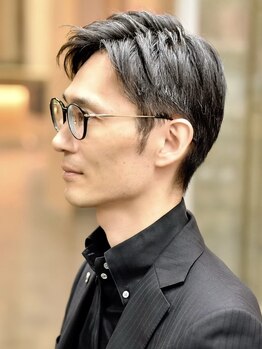 ステップ(STEP)の写真/《メンズ専門YOSHI》 メンズカット/ヘッドスパ/眉カット/白髪染めがビジネスマンに人気◎【21時迄営業◎】