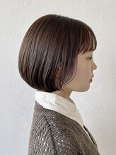 リフ(RIFF)&nbsp;弘前髪質改善縮毛矯正ショートカット大人ボブモカグレージュ20代