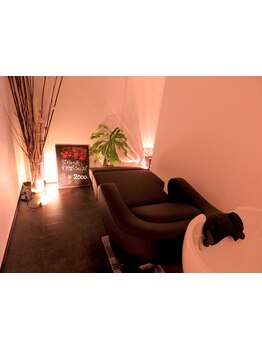 《全員★カット+至福の贅沢ヘッドスパ\5880》非日常な空間で、日頃の疲れをリフレッシュ♪